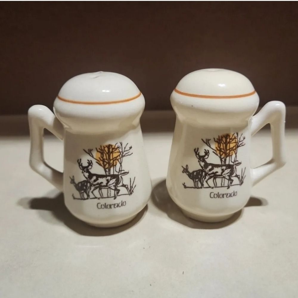 Salt And Pepper Colorado State Collectible Souvenir Deer Stoneware